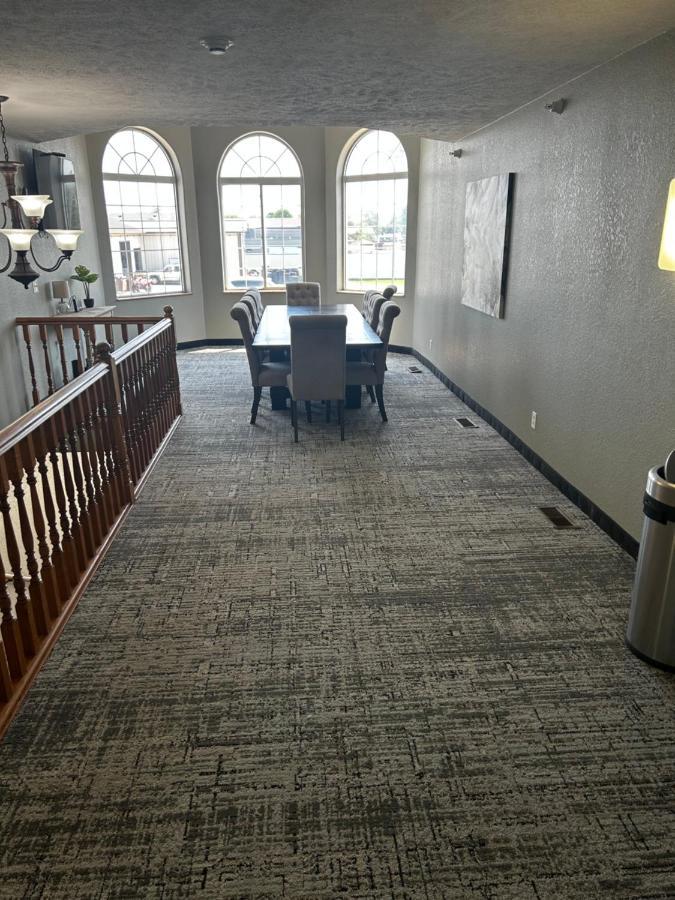 Platte Valley Inn Columbus Exterior photo