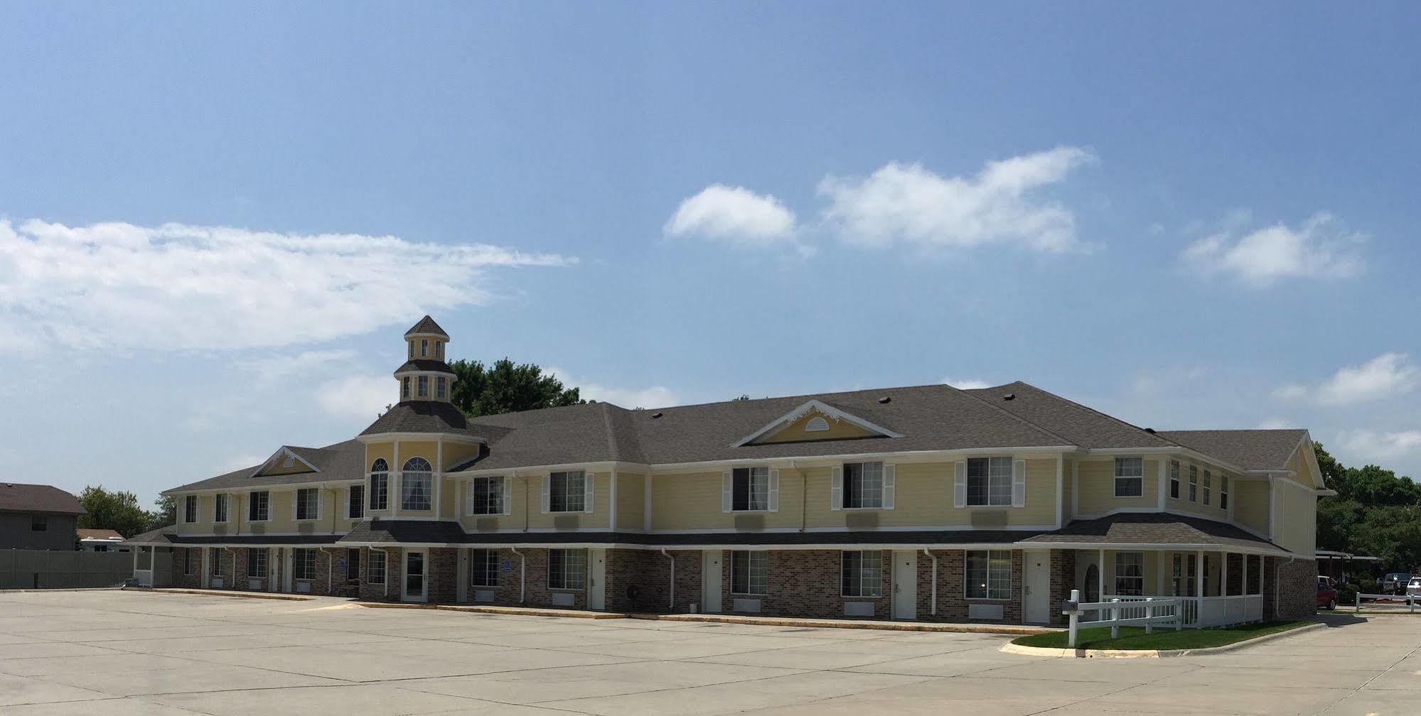 Platte Valley Inn Columbus Exterior photo